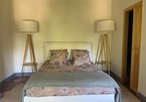 CHAMBRE 2 EME ETAGE, LIT 160, BUREAU